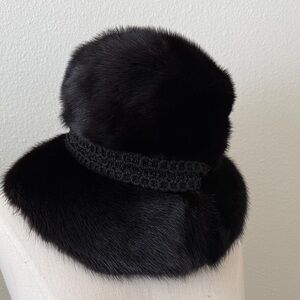 Elegant Black Fur Women's Hat